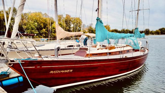 Rainmaker 1963 Yawl 39' bright finish, in water port side view