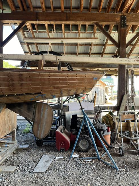 Wooden ballast keel sloop "RASCAL", view of keel and stern port side on stands