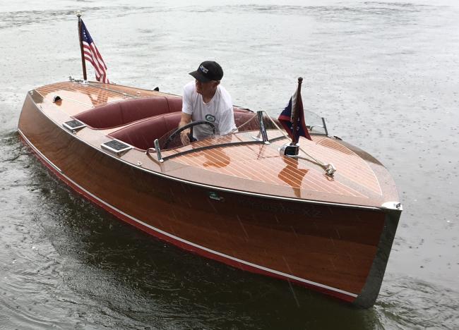 1937 Chris Craft 17 , in water starboard side bow view