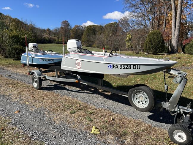 Cocktail Class Racers, on trailer starboard side view