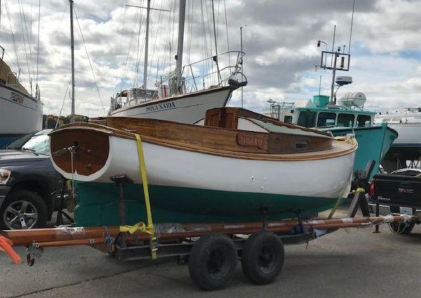 Fenwick Williams 18' Catboat Alden No. 838 with Tender and Brand New Trailer, on trailer stern view