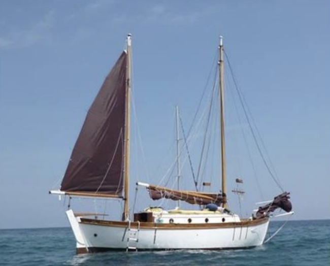 TAHITI KETCH 1978, in water