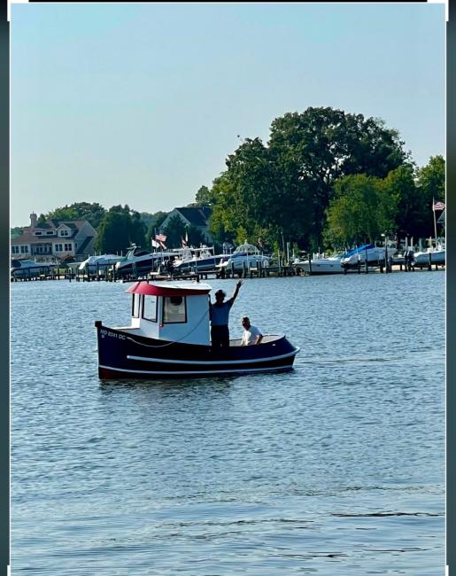 14' Candu-EZ Mini Tug by Berkeley Engineering., underway port side view