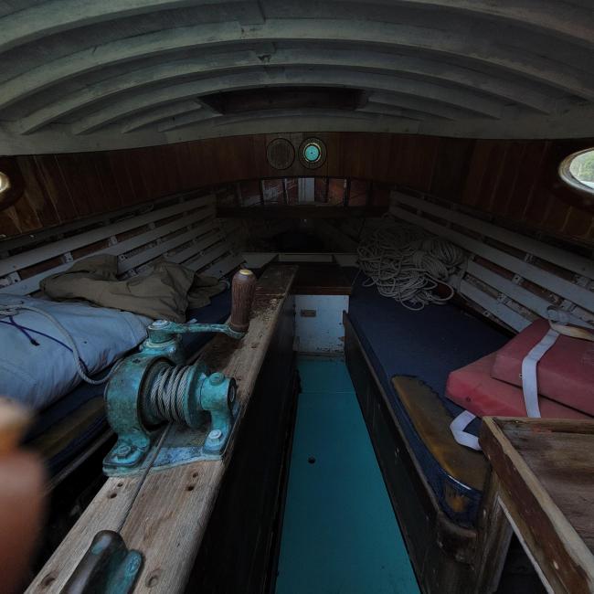 "VICTORIA" 1963 Cheoy Lee, Ronald Carter, Traditional Cat, view inside berth