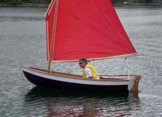 Bert Bowers sails Li'l Lady
