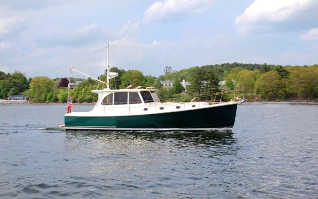 WEBFOOT, a 39' French & Webb motor yacht. 