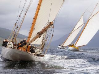 MOONBEAM IV, THE LADY ANNE, and MARIQUITA sailing.