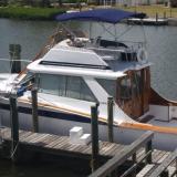 SKEW'S US, a Chris-Craft Corinthian FBSF. 