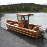 Semi-vee skiff 