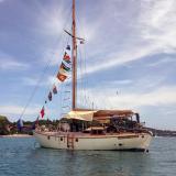 RAVENSONG was built by Denis Brown