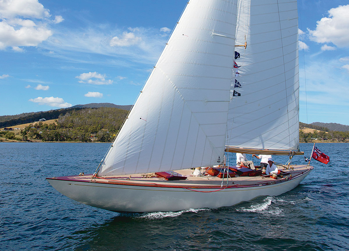 8-Meter-class sloop VARG.