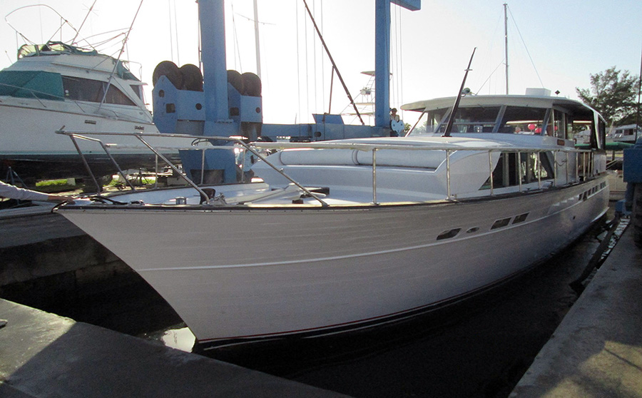 Chris Craft Constellation.
